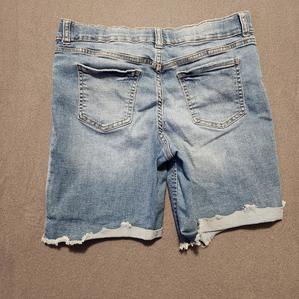 Arizona Size 16 Blue jorts